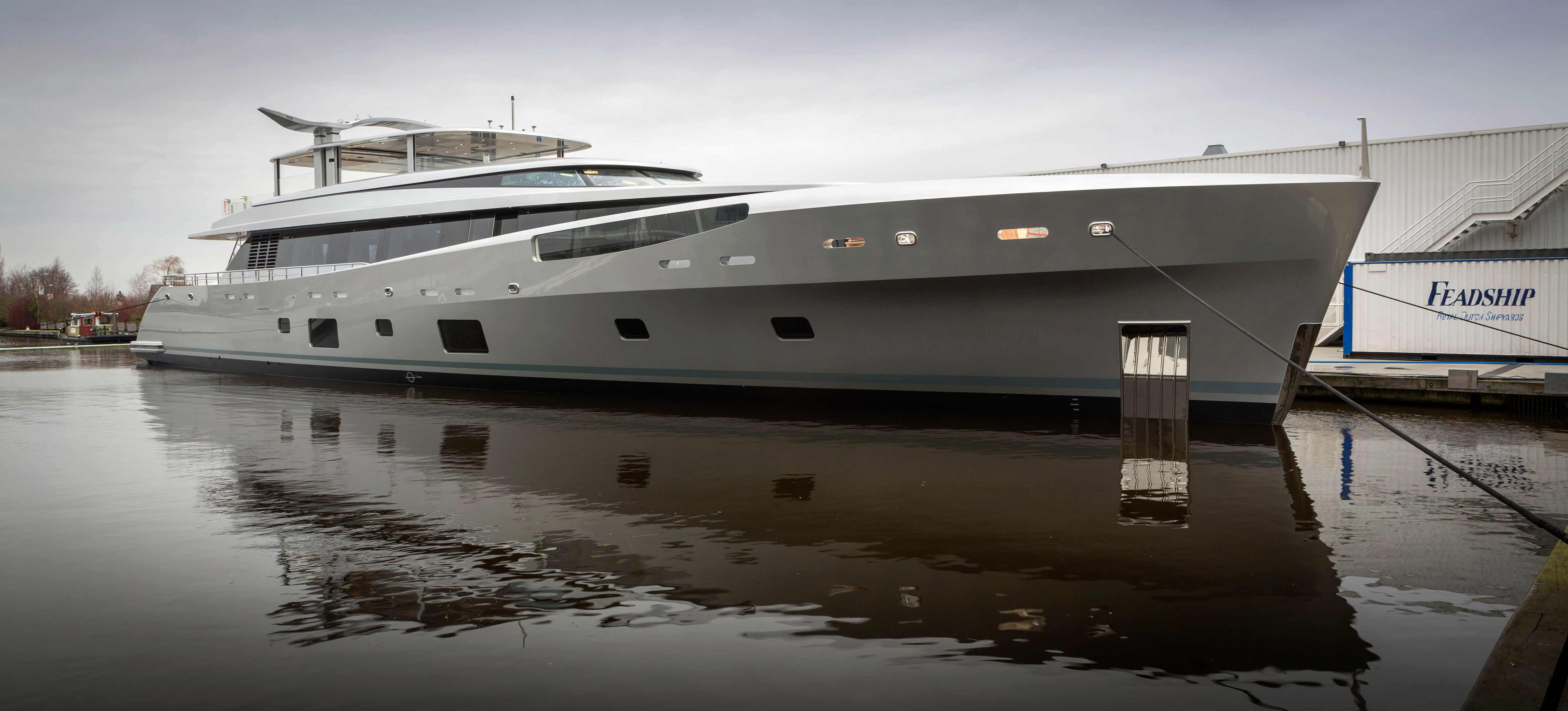 who owns the lady may yacht